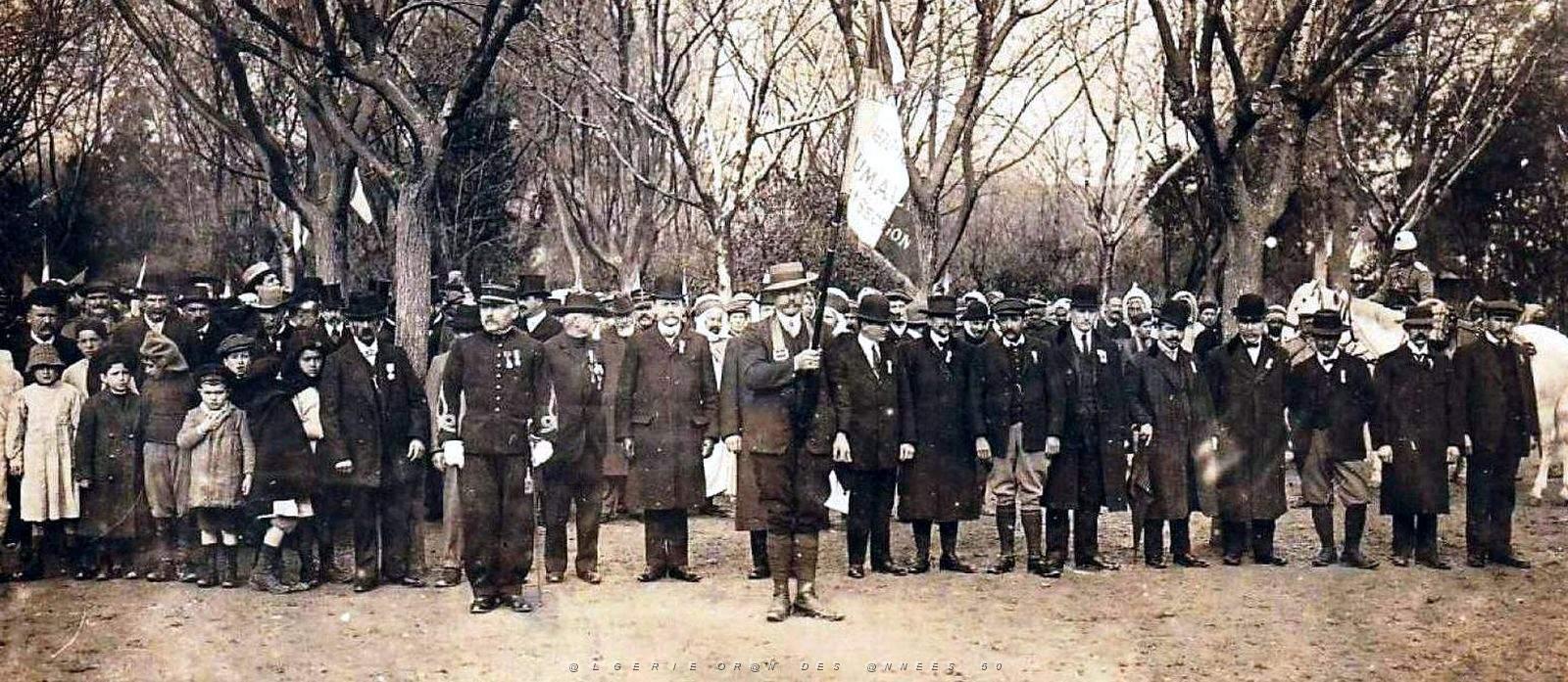 2141- Aumale - Ceremonie Militaire2.jpg